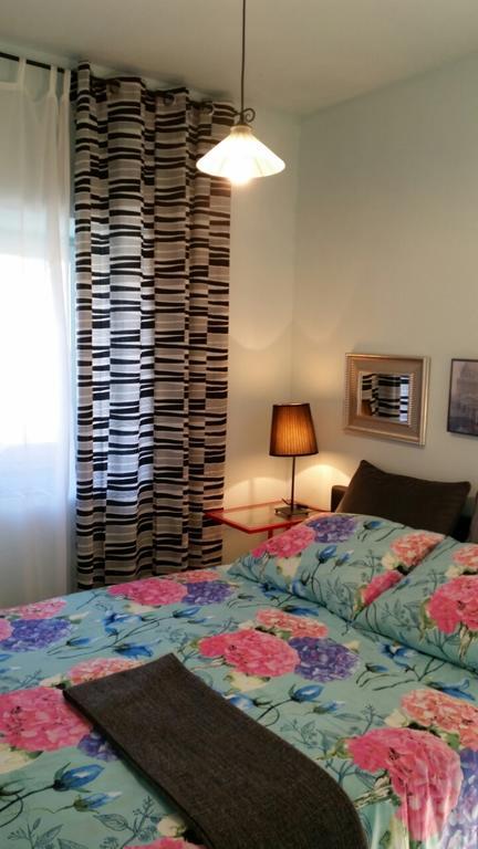 Orange Cube Apartment Rijeka Rom bilde